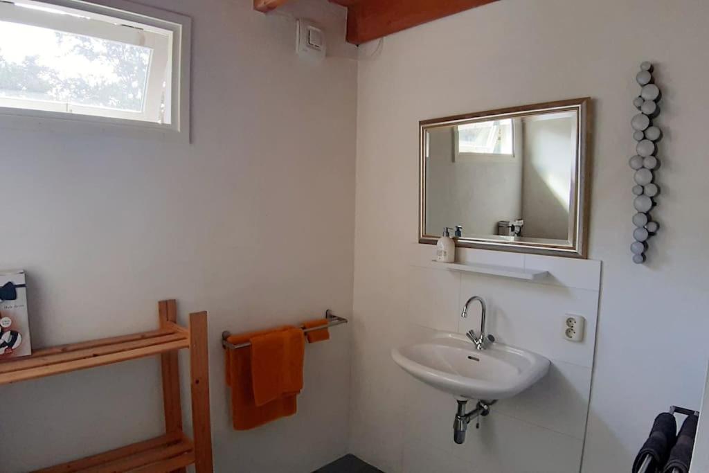 Farm Apartment, Self Checkin Anna Paulowna Екстериор снимка